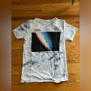 NATIONAL GEOGRAPHIC GRAPHIC TSHIRT